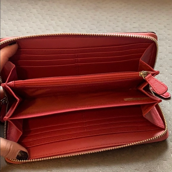 Matching Coach purse and wallet - Picture 10 of 10